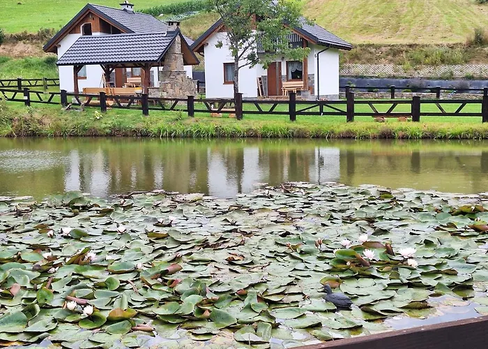 Domki Nad Liliowym Stawem